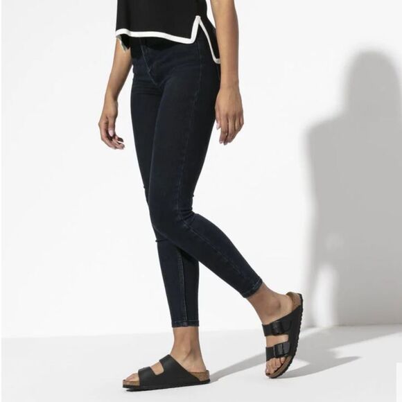 Birkenstock Black Leather Sandals Comfortable Durable US 8 - 8.5 Casual Travel - Picture 4 of 16